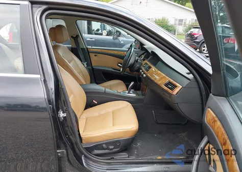 2008 BMW 535Xi из США, поврежденный, VIN WBANV93588CZ70463